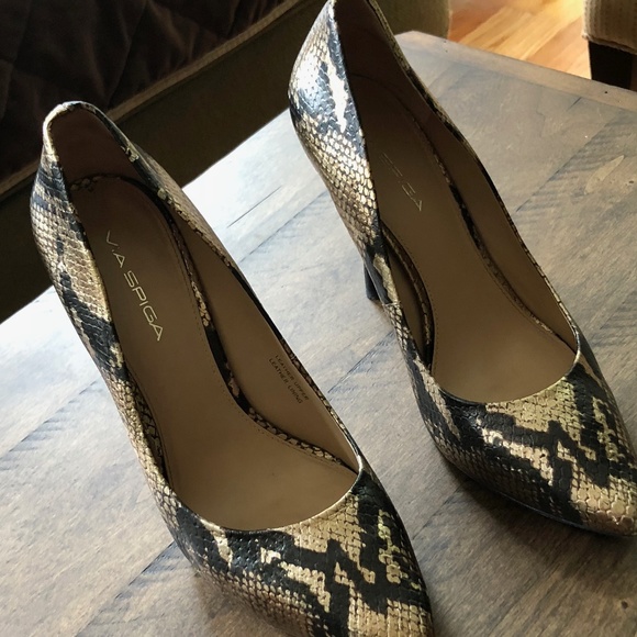Via Spiga Shoes - Via Spiga Leather Heels with Snakeskin pattern